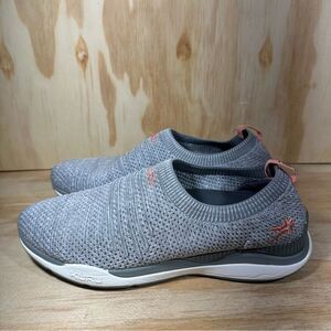 Kuru Gray Knit Slip-On Sneakers Women’s Size 10.5
